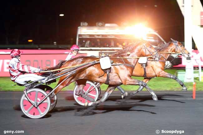 30/11/2022 - Vincennes - Prix Ourasi : Arrivée 30/11/2022 - Vincennes - Prix Ourasi : Arrivée