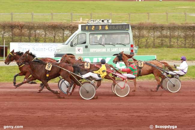 10/04/2023 - Saint-Galmier - Prix geny.com - Paris-Turf : Arrivée