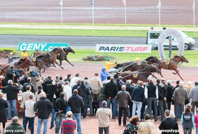 22/05/2022 - La Capelle - Prix geny.com - Paris-Turf : Arrivée