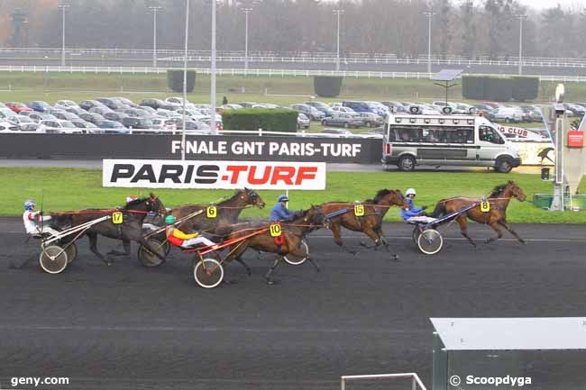 03/12/2022 - Vincennes - Finale du Grand National du Trot Paris-Turf : Arrive