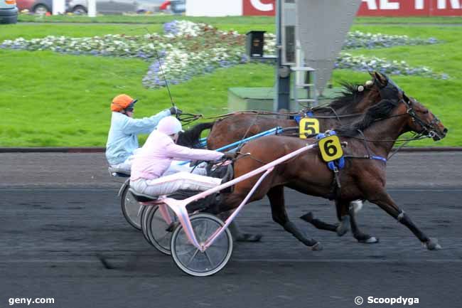 12/12/2022 - Vincennes - Prix Paris Turf (Prix du Bourbonnais) : Arrivée