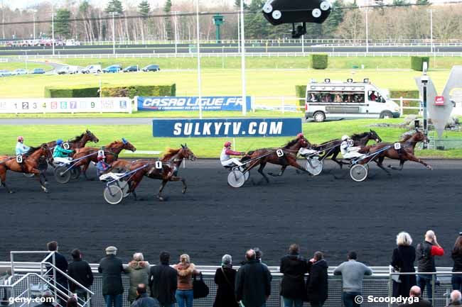 04/01/2023 - Vincennes - Prix de Tonnac-Villeneuve : Arrive