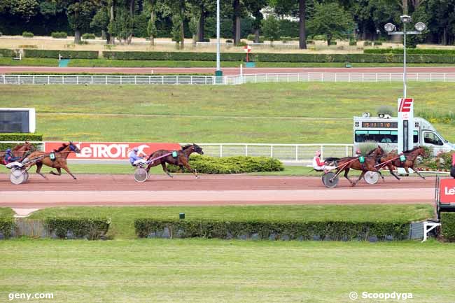 16/06/2022 - Enghien - Prix des Invalides : Arrive